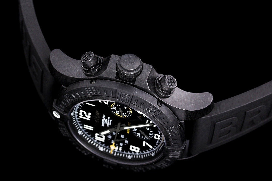 Breitling Avenger Hurricane Automatic Chronograph | All-Black Breitlight