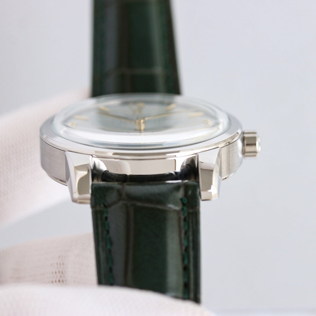 Vintage-Inspired Omega Seamaster with Gold Hands and Markers