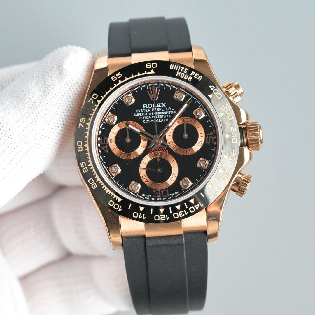 Rolex Oyster Perpetual Cosmograph Daytona in Everose Gold with White Dial