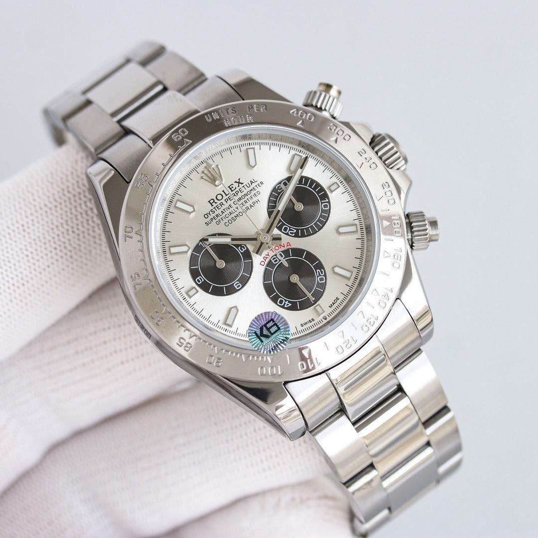Rolex Oyster Perpetual Cosmograph Daytona with White Dial