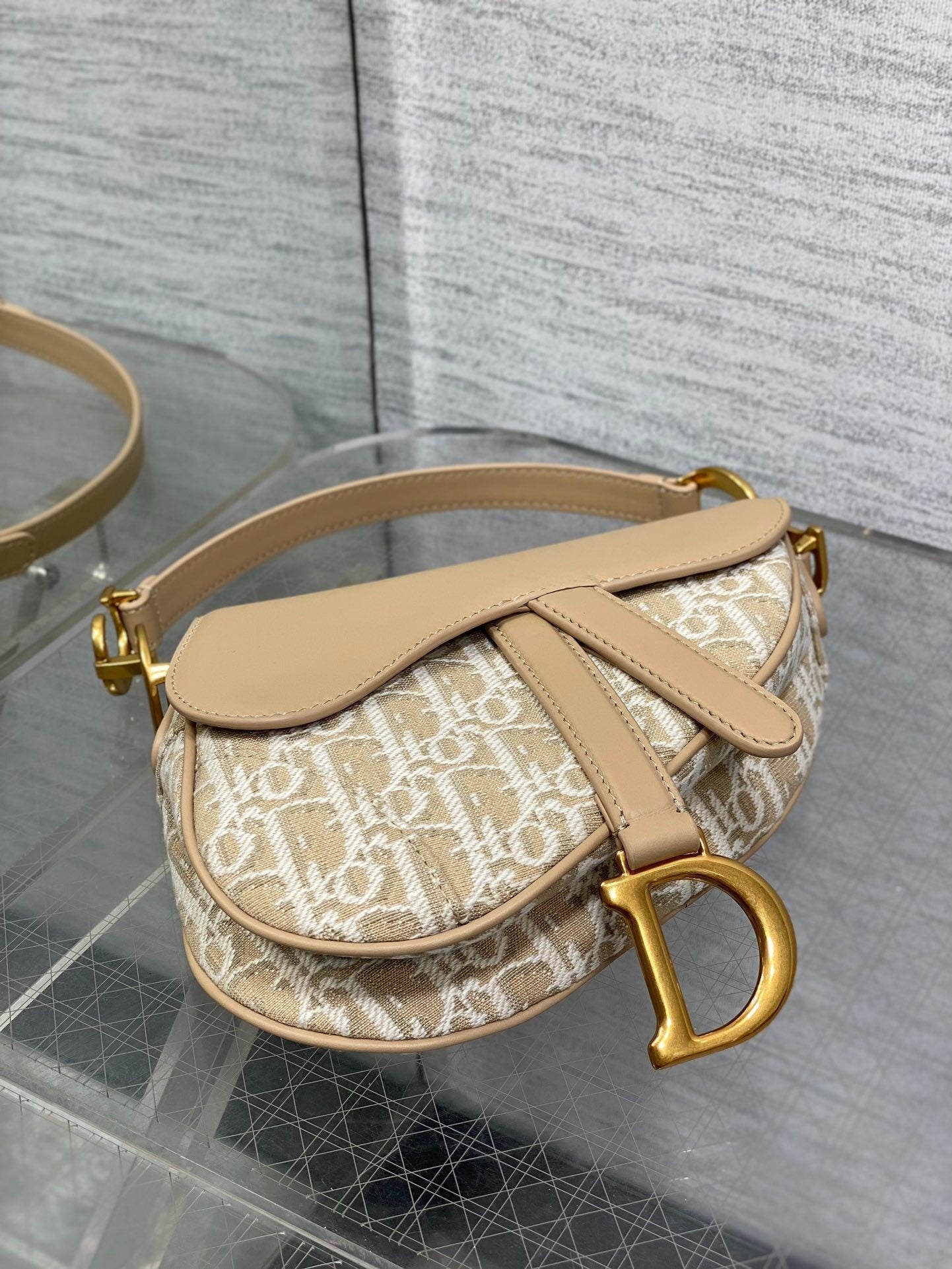 Christian Dior Saddle Bag 21cm | Natural Tone Stone Wash Denim Oblique