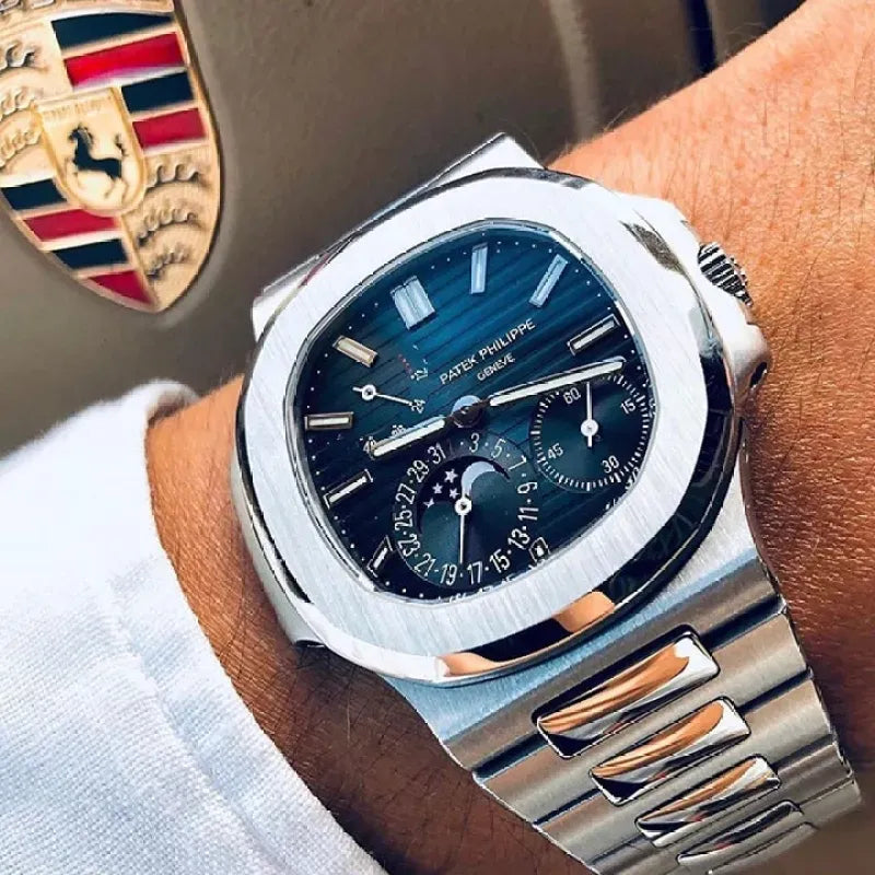 5712/1A PATEK PHILIPPE- NAUTILUS