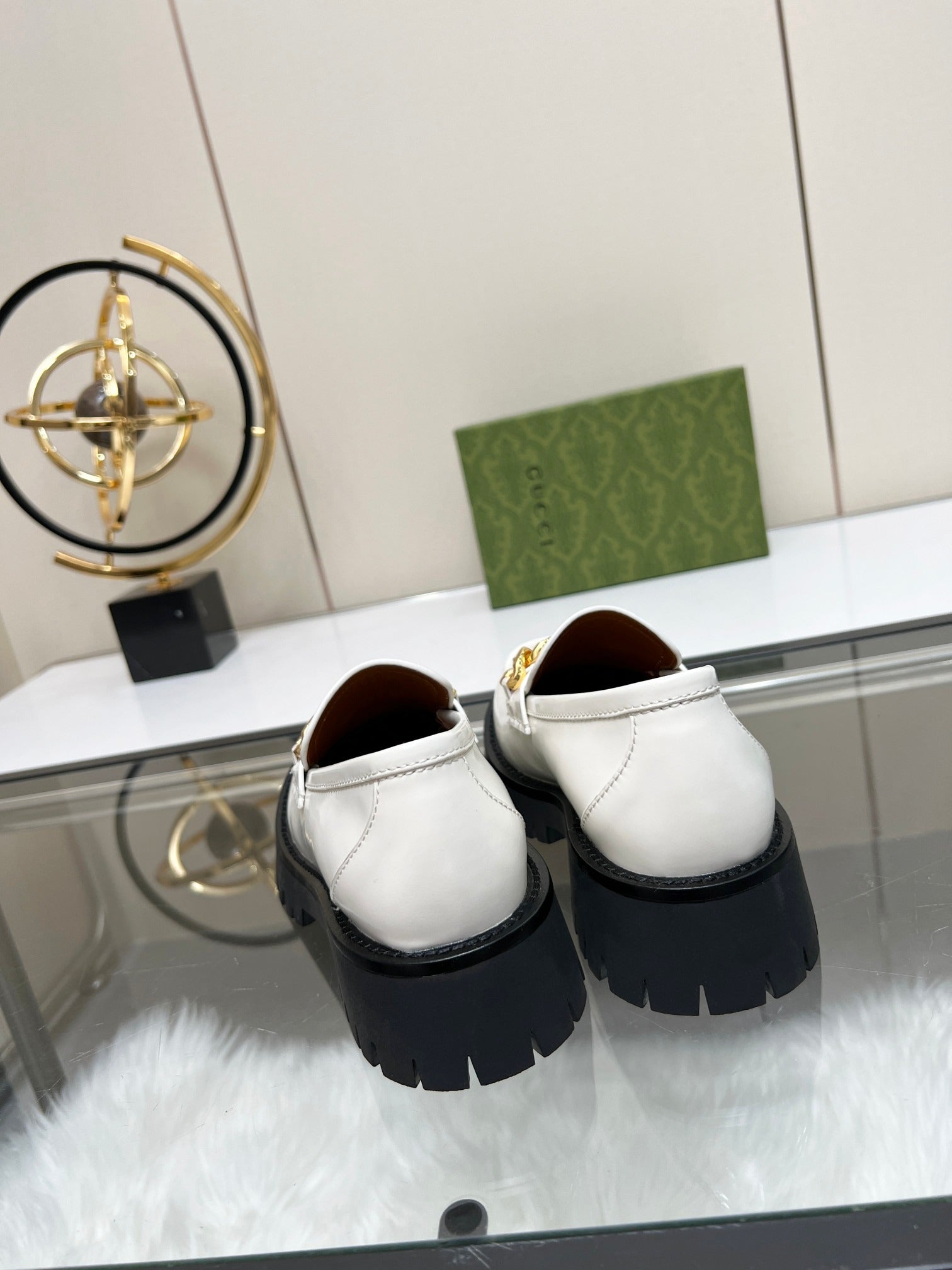 Gucci White Leather Lug Sole Loafers with Interlocking G Chain Detail