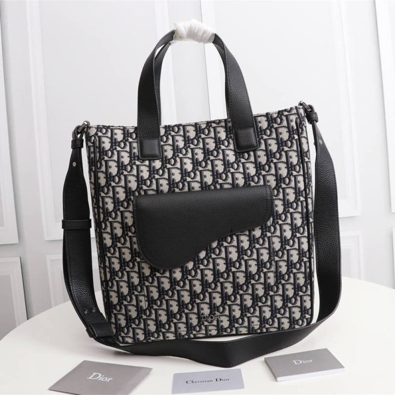 SADDLE TOTE BAG WITH SHOULDER STRAP