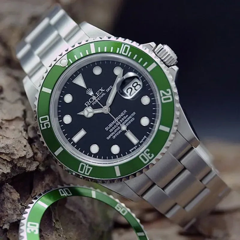 Rolex Submariner 16610LV-93250 black dial watch