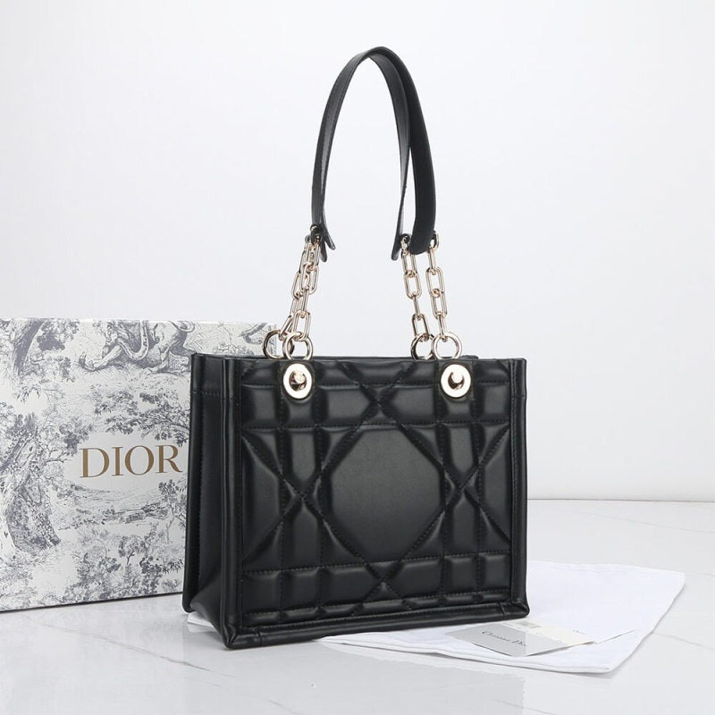 SMALL DIOR ESSENTIAL TOTE BAG