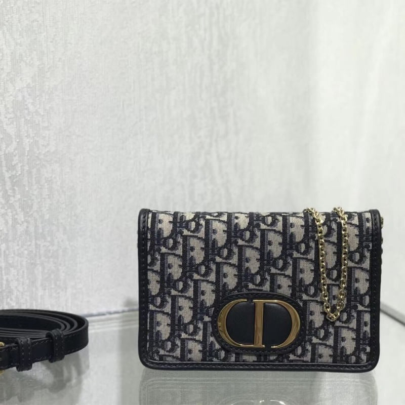 2-IN-1 30 MONTAIGNE POUCH
