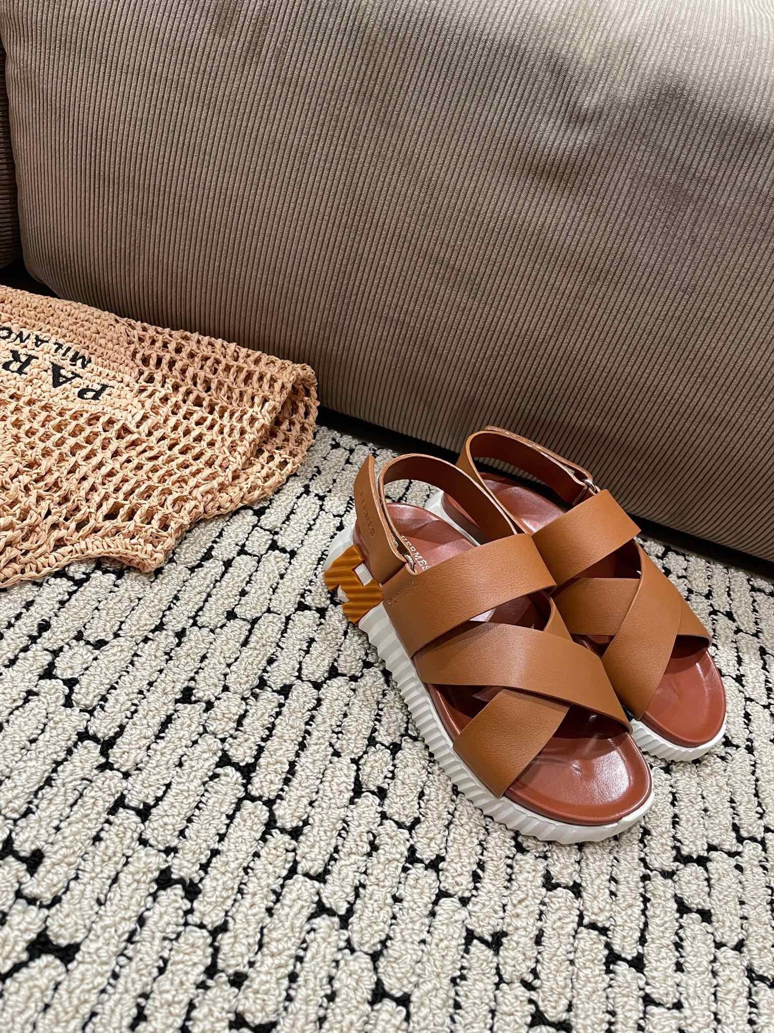 Hermès Tan Leather Cross-Strap Platform Sandals