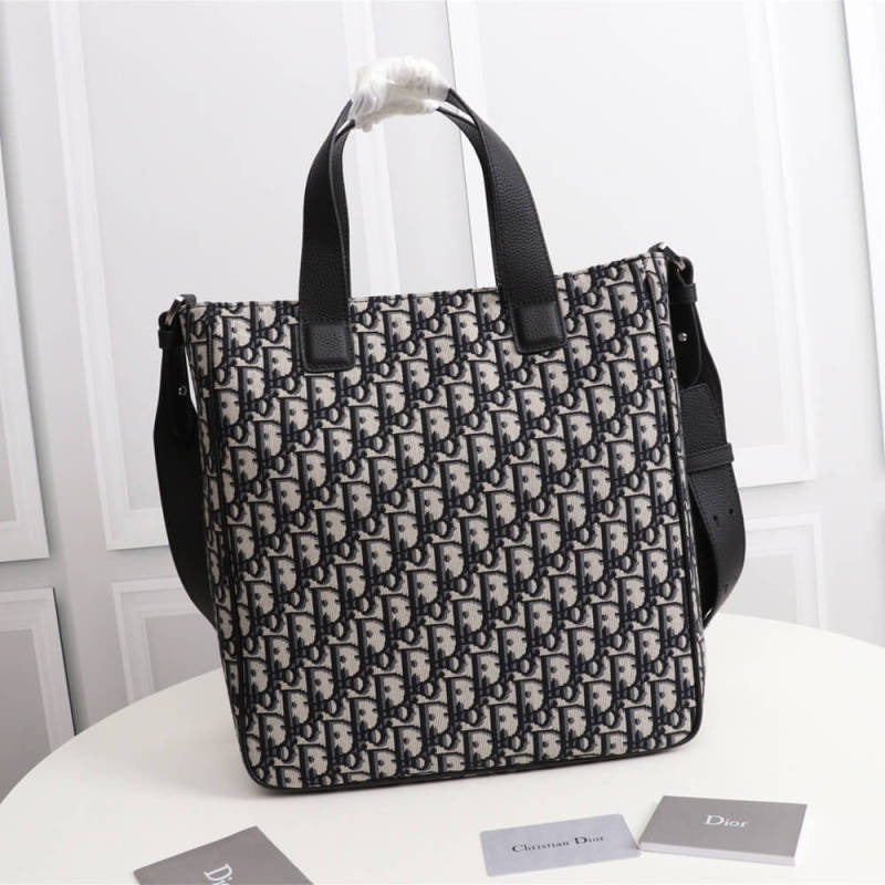 SADDLE TOTE BAG WITH SHOULDER STRAP
