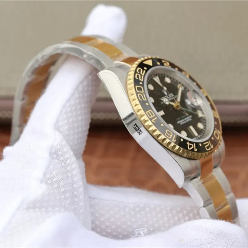 GMT MASTER 2 BLACK BEZEL MULTICOLOR SELECTION 40MM 116710LN-0001