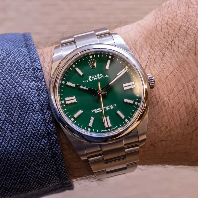 OYSTER PERPETUAL 124300 Series（green dial）