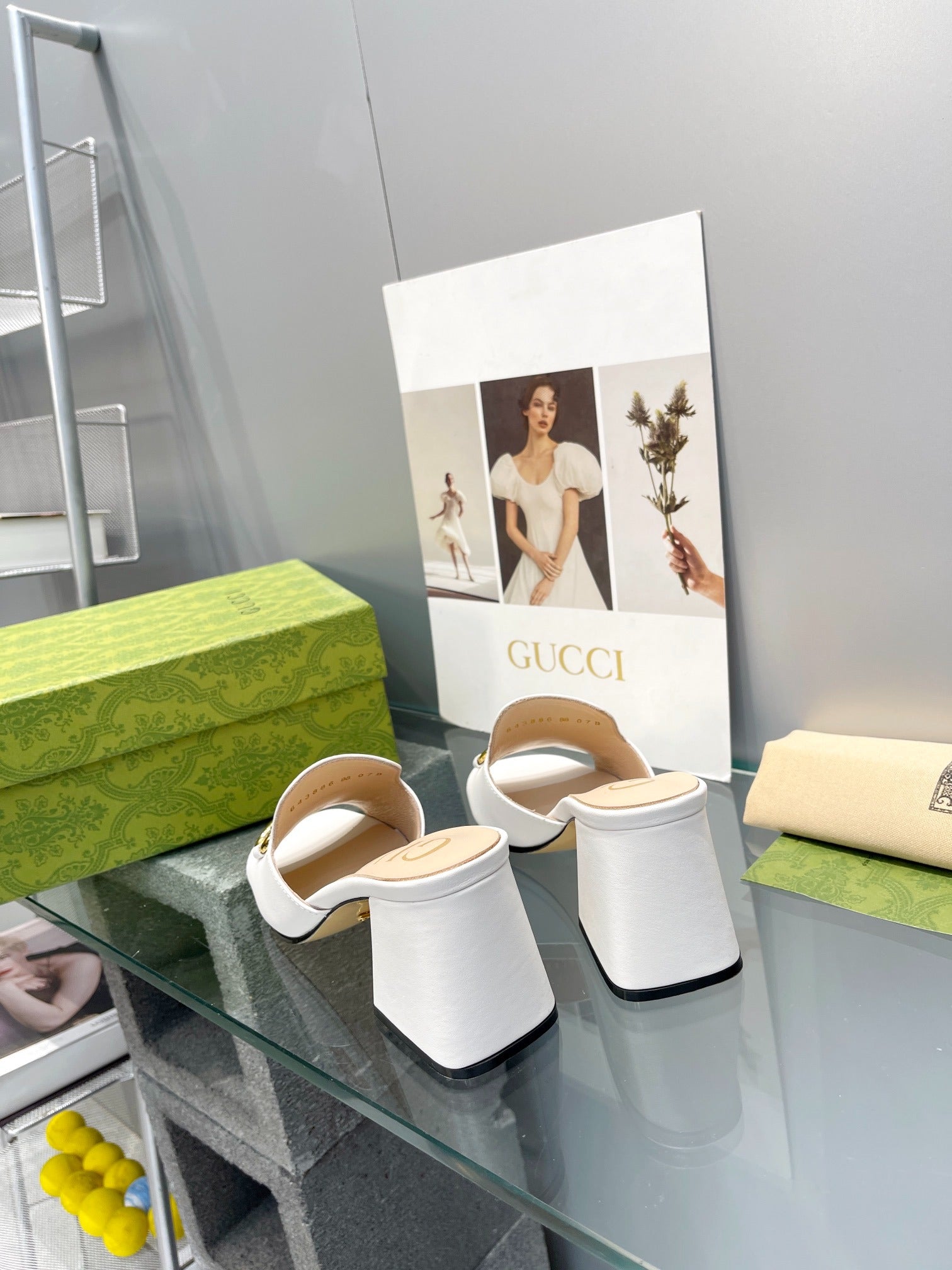 Gucci White Leather Horsebit Block Heel Mules
