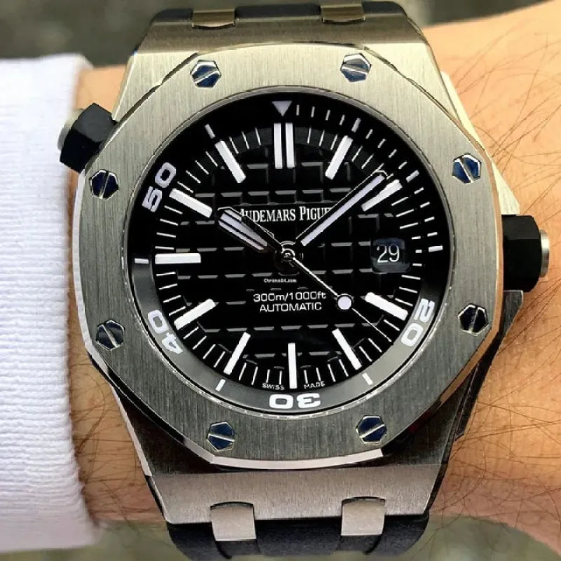 ROYAL OAK OFFSHORE DIVER Ref. 15710ST.OO.A002CA.01