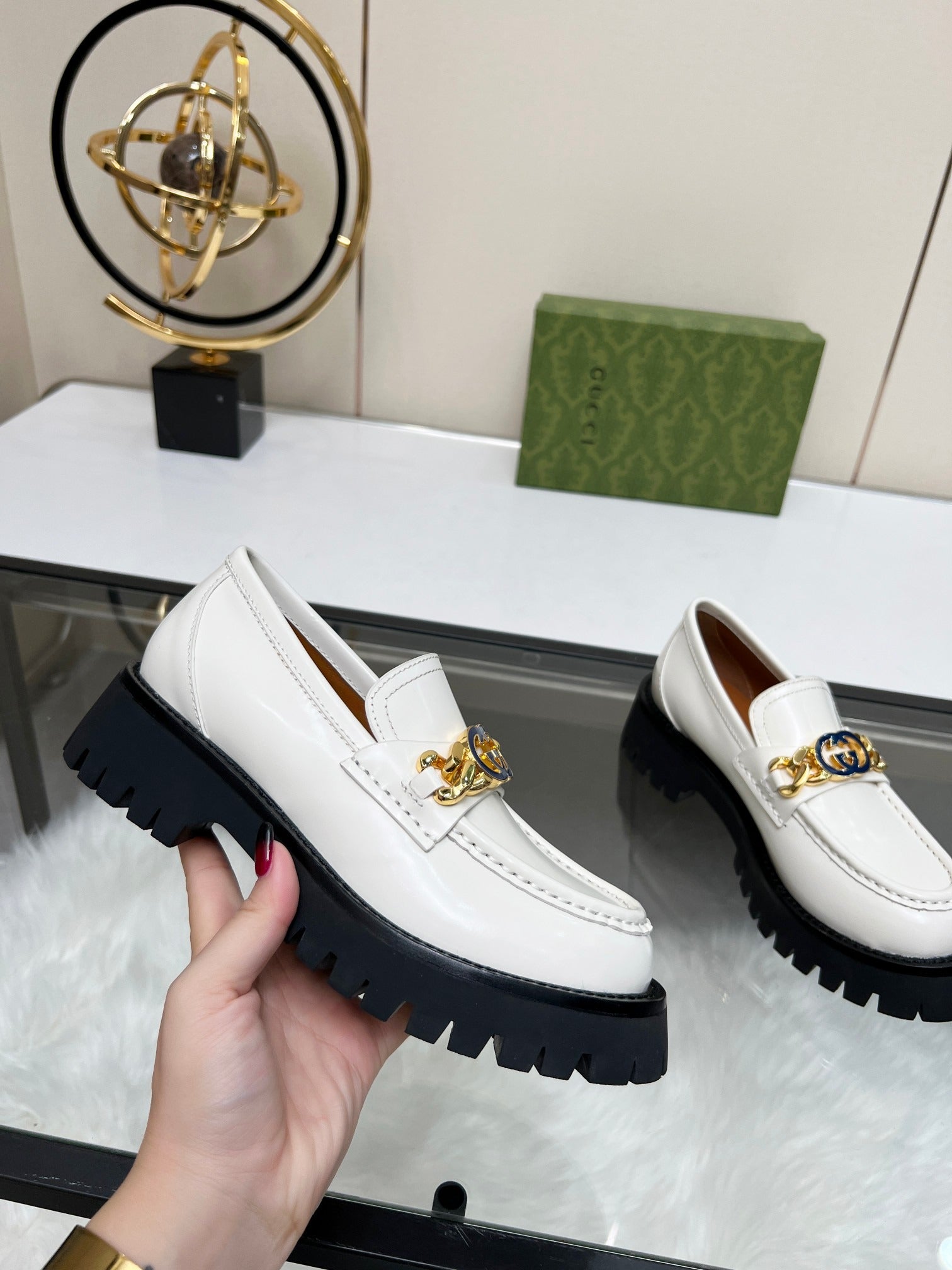 Gucci White Leather Lug Sole Loafers with Interlocking G Chain Detail
