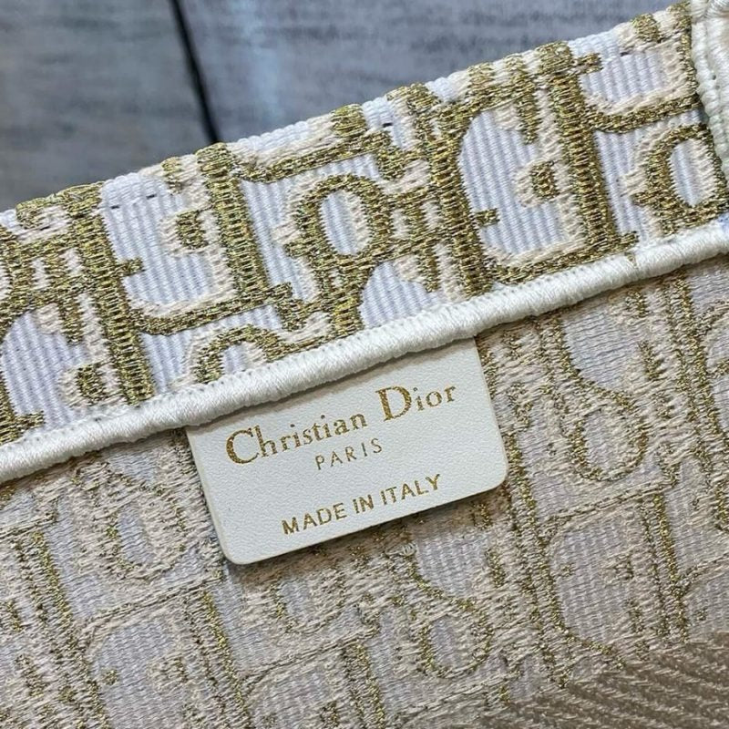 Medium Dior Book Tot