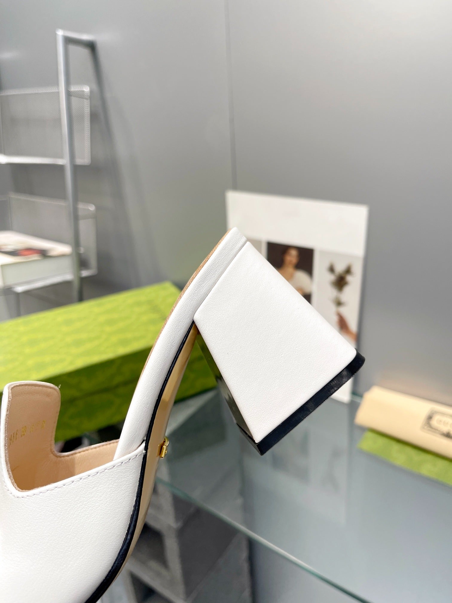 Gucci White Leather Horsebit Block Heel Mules