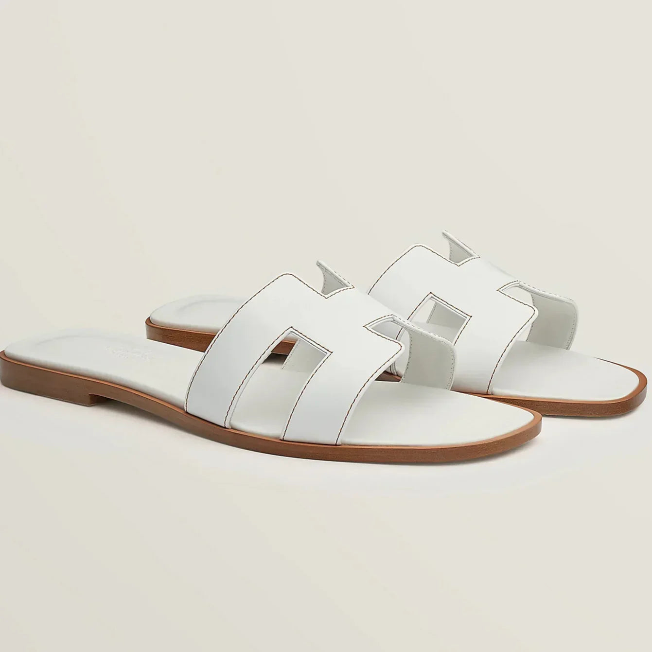 HM 25 Oran Sandal White Calfskin